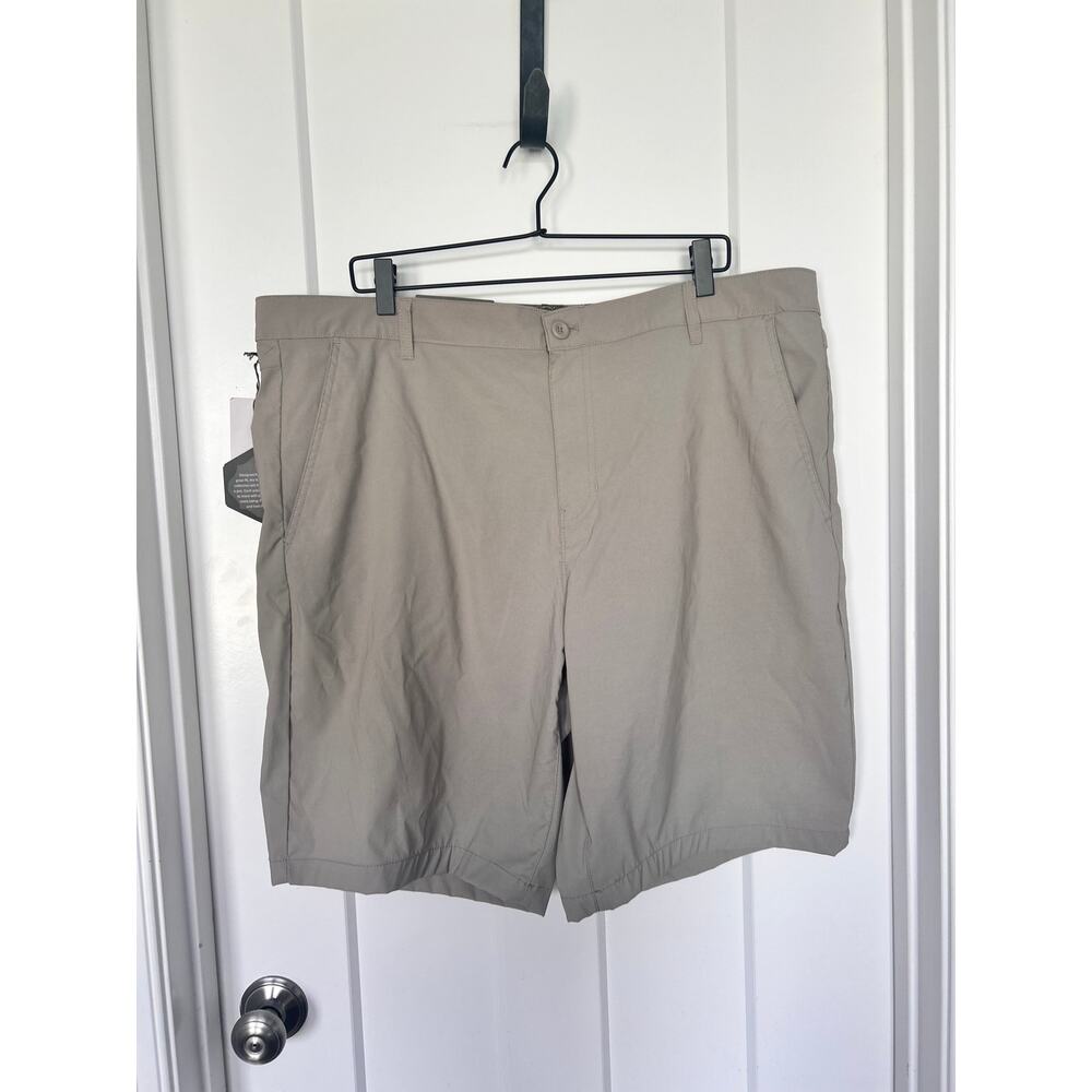 NWT Rorie Whelan Men's Golf Shorts Tan Size 40